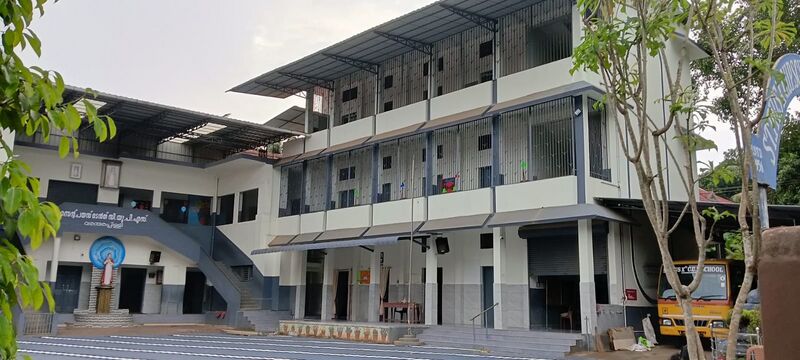 പ്രമാണം:22267 school new.jpg
