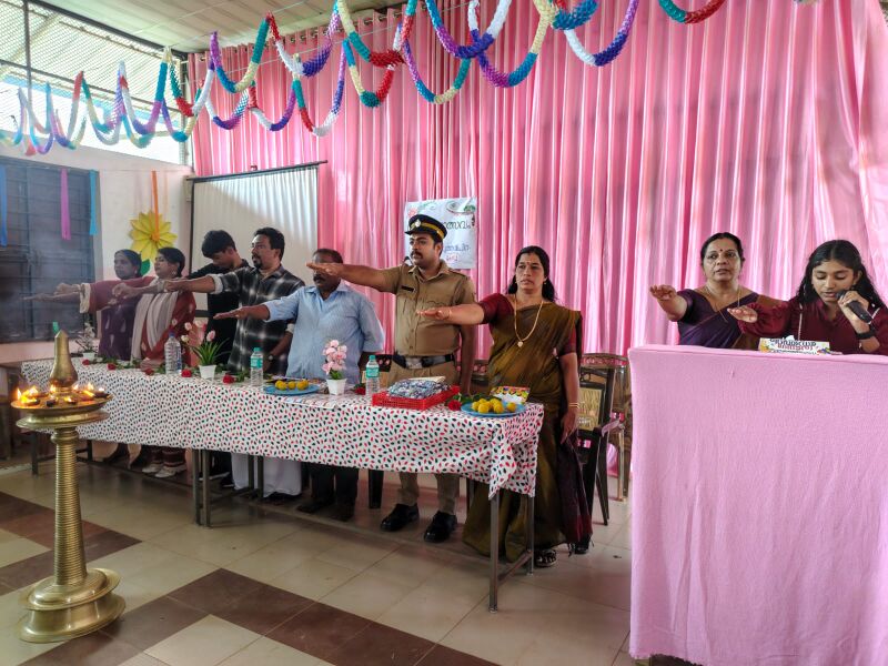 പ്രമാണം:23063-praveshanolsavam 3 2026-27.jpg