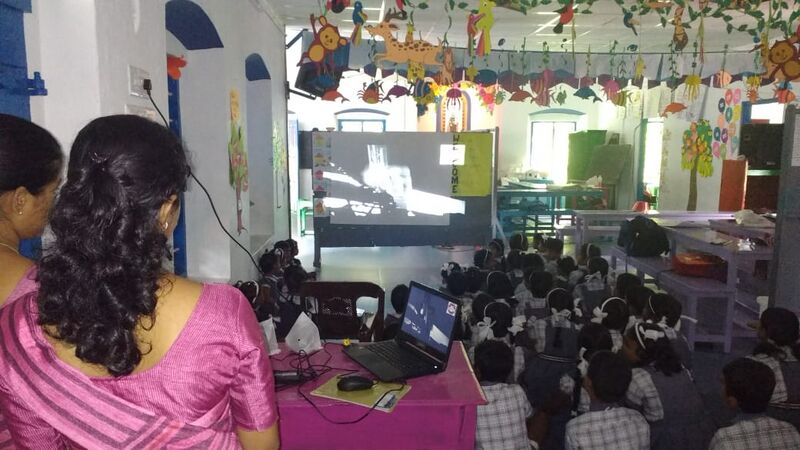 പ്രമാണം:26228 moon2.jpg