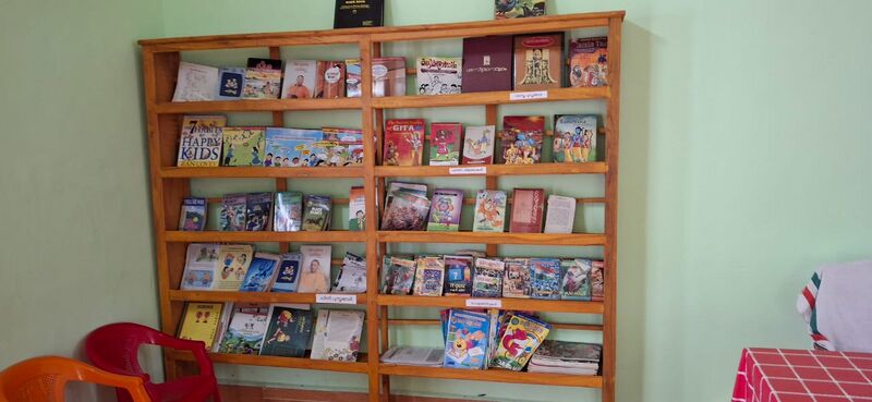 പ്രമാണം:27349 Hi tech library.jpeg