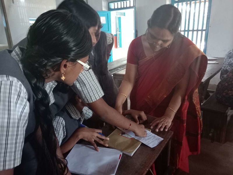 പ്രമാണം:28012 SC005.jpg