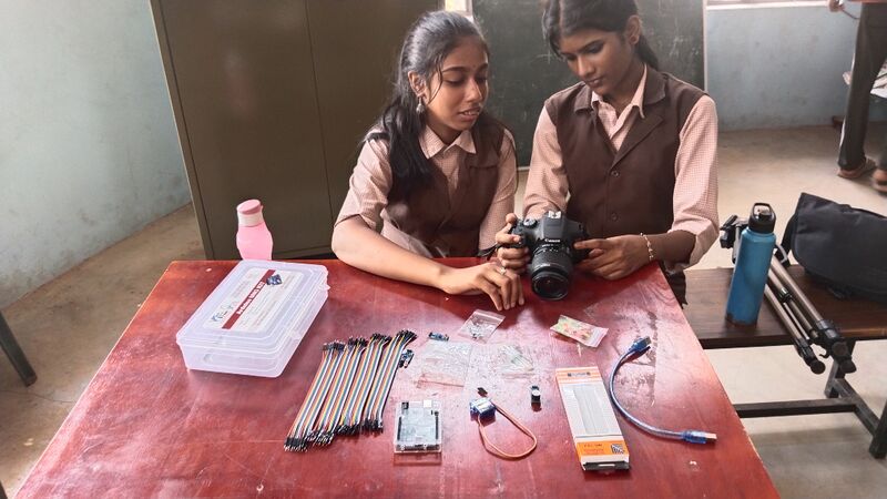 പ്രമാണം:36064 Robo5.jpg