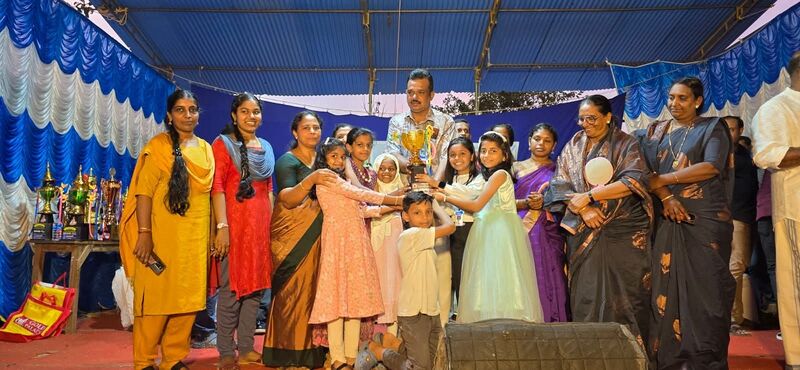 പ്രമാണം:42405 ARABIC KALOLSAVAM.jpeg