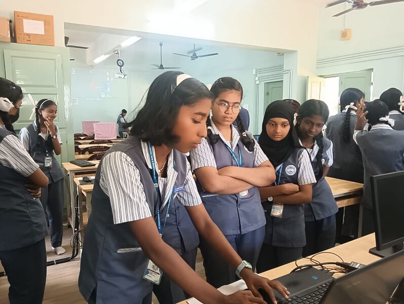 പ്രമാണം:43065 fd 5.jpg