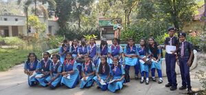 44018 sg field trip 2.jpg