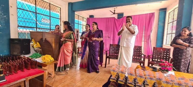 പ്രമാണം:44029 2628.jpg