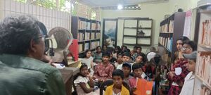 44354- LIBRARY VISIT 1.jpg