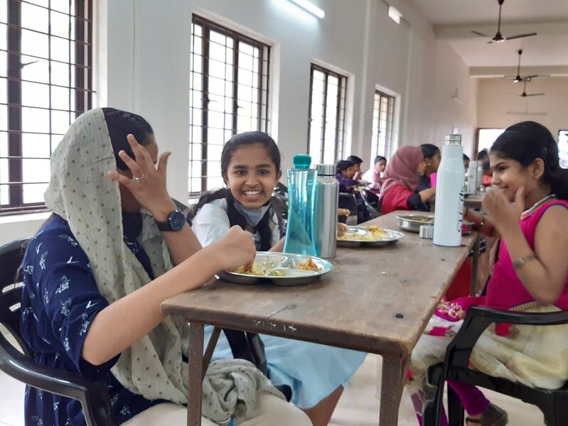 പ്രമാണം:BS21 KNR 13061 1.jpg