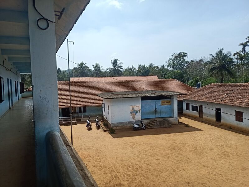 പ്രമാണം:15043 school3.jpg