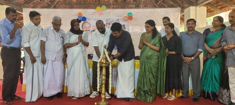 പ്രമാണം:26069-pravesanolsavam2026 1.jpeg