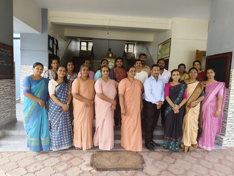 പ്രമാണം:26342 new pta members.jpg