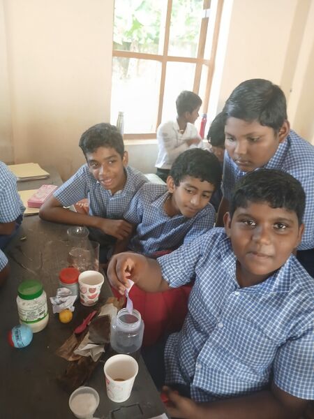 പ്രമാണം:38102-science p5.jpg