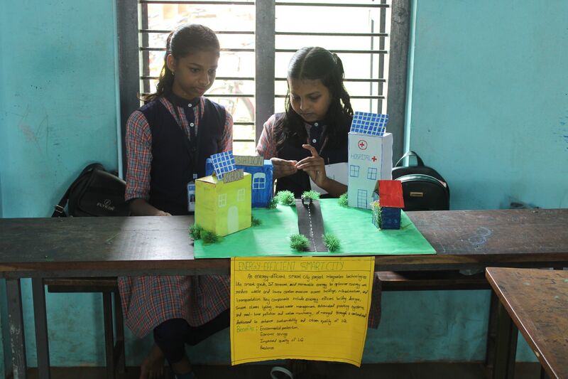 പ്രമാണം:41075 Sasthrolsavam1.JPG