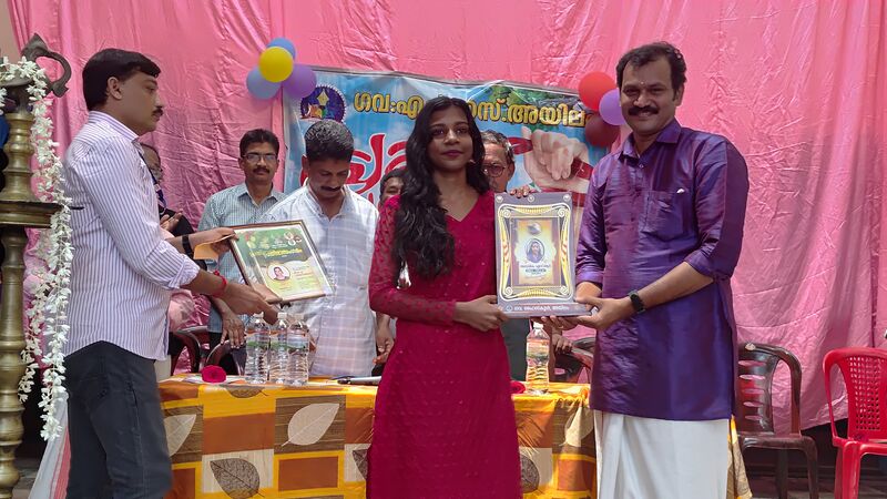 പ്രമാണം:42085 prathibhasangamam 8.jpg