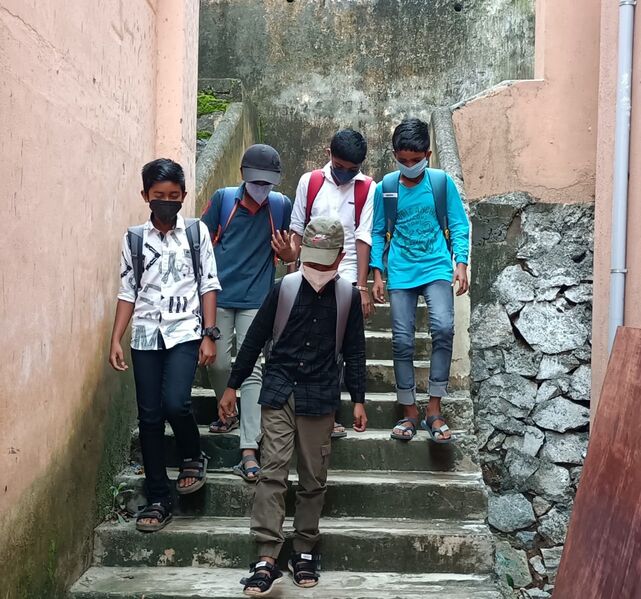 പ്രമാണം:BS21 PKD 21089 1.jpg