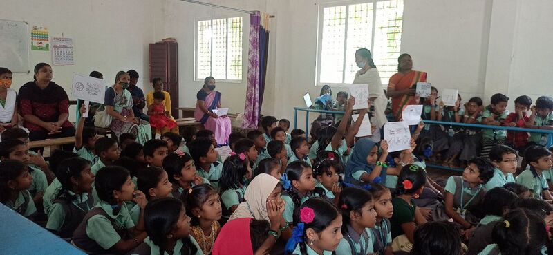 പ്രമാണം:Lahari Virudha Class 21337 2.jpg