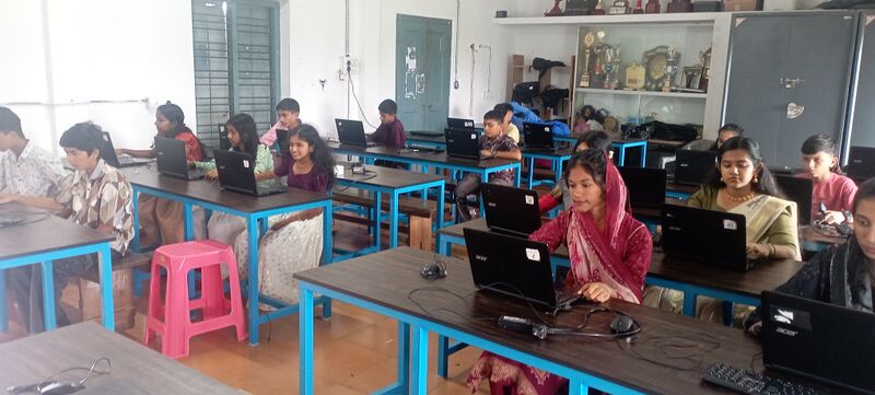 പ്രമാണം:11053 digital pookkalam.jpg