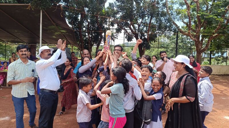 പ്രമാണം:12042 sports3.jpg