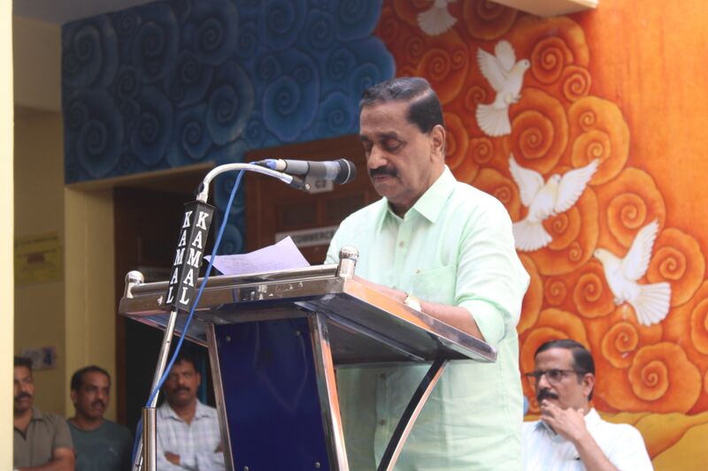 പ്രമാണം:17010-pravesanothsavam 25.JPG