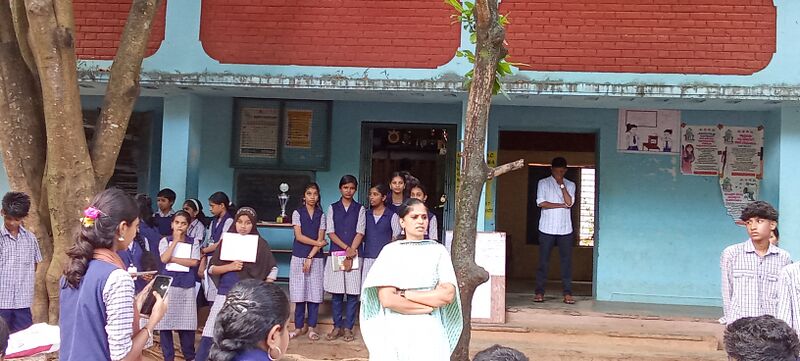 പ്രമാണം:21098 viswahindi day 2025 1.jpg