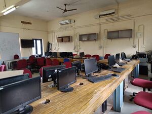 21103 computer lab.jpg