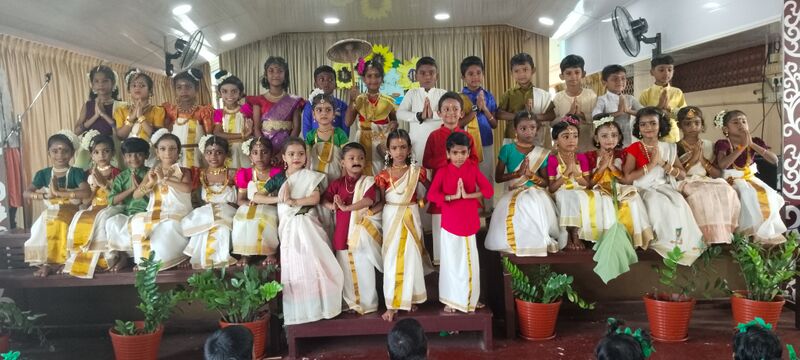 പ്രമാണം:23301 fashion show.jpeg