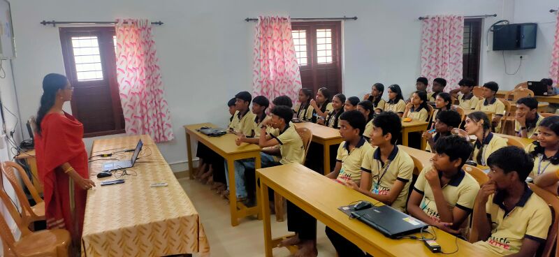 പ്രമാണം:34046 SC3.jpg