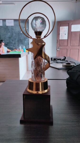 പ്രമാണം:Award1840221.jpg