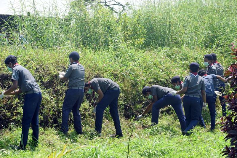 പ്രമാണം:Kadambur scout11.jpg