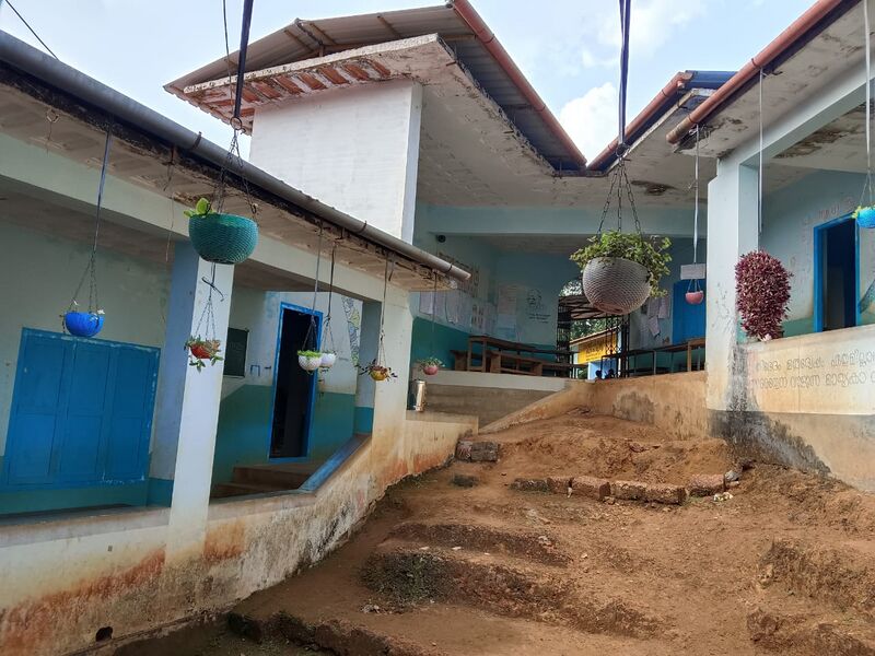 പ്രമാണം:Nadumuttam 15424.jpeg