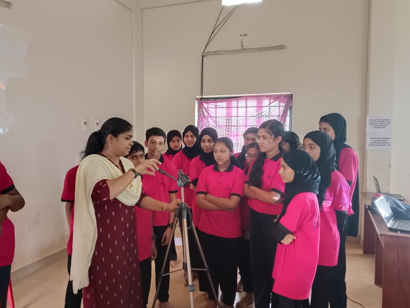 പ്രമാണം:14022 Summer Camp 2.jpg