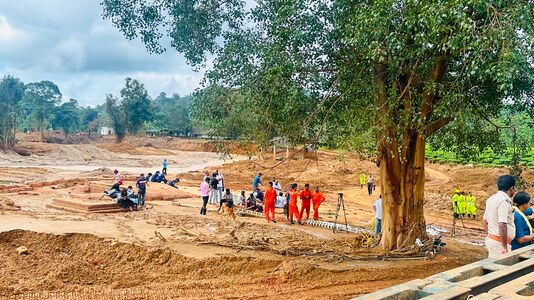 ഉരുൾപൊട്ടലിനുശേഷം - വെള്ളാർമല സ്കൂൾ പരിസരം