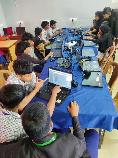 പ്രമാണം:15088 Littlekites other-students training2025-26.jpg