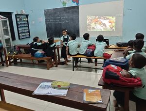 18222-hightech-smart classroom.jpg