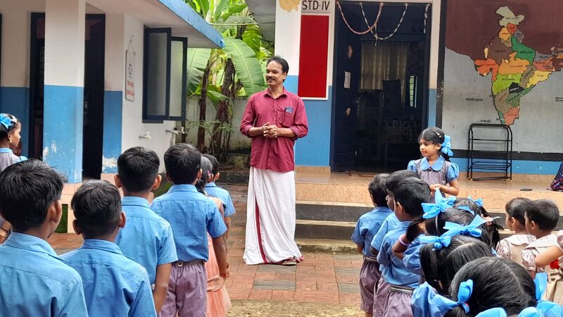 പ്രമാണം:23434-reading day-2025.jpeg