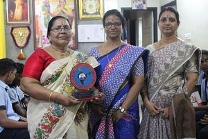 26056 പ്രതിഭ2.JPG