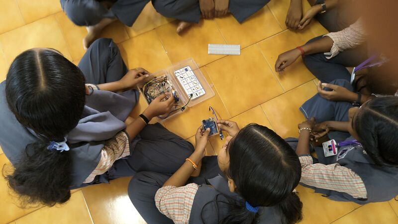 പ്രമാണം:35026 robotrg3.jpg