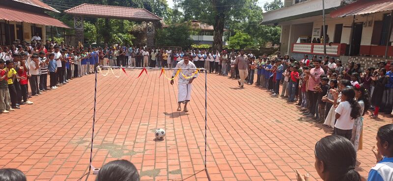 പ്രമാണം:38077-PTA-GOAL2026-BEST KICK 2.jpg