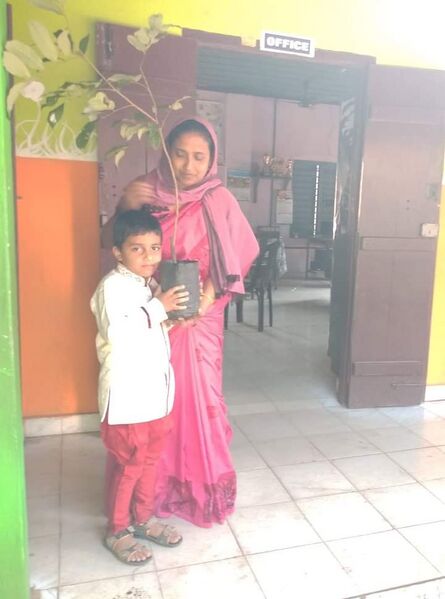 പ്രമാണം:40230 birthday.jpg