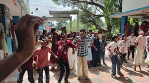 42085 ONAM25 2.resized.jpg