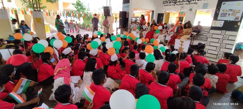 പ്രമാണം:42548 schoolpic1.jpg