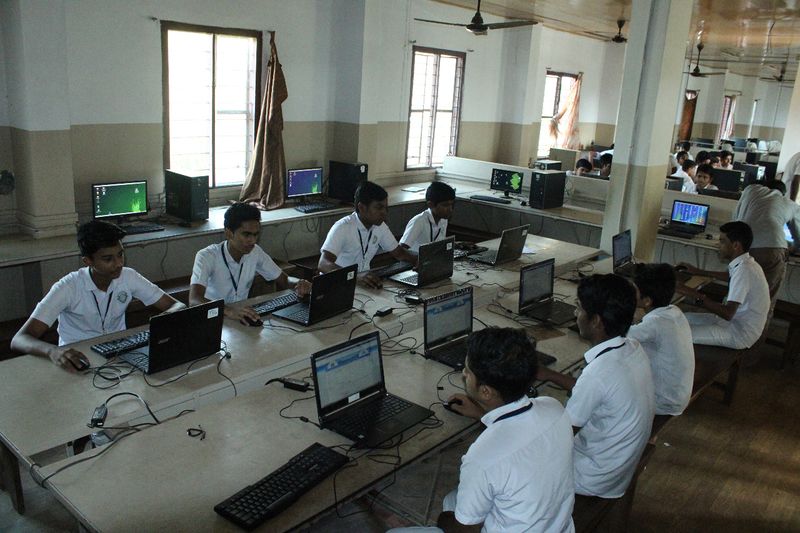 പ്രമാണം:Ppmhss online.jpeg