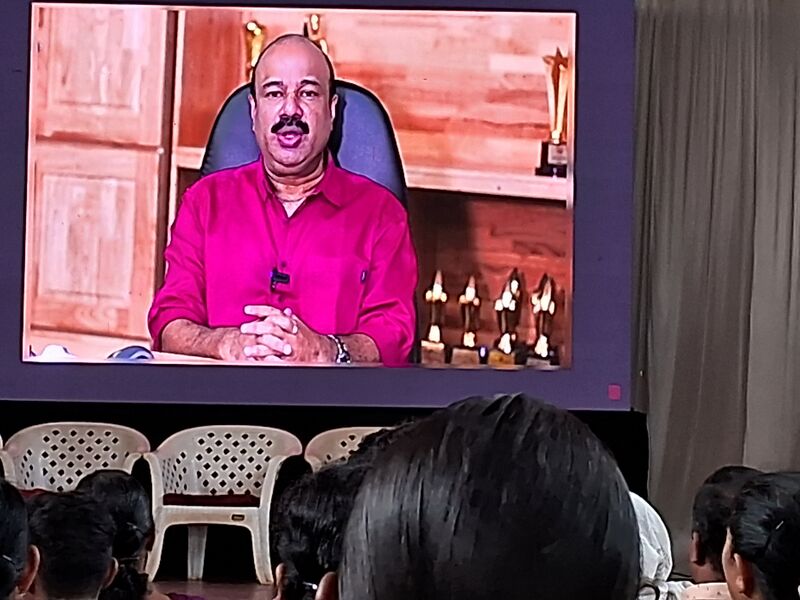 പ്രമാണം:12044 seminar anvar sadath .jpg