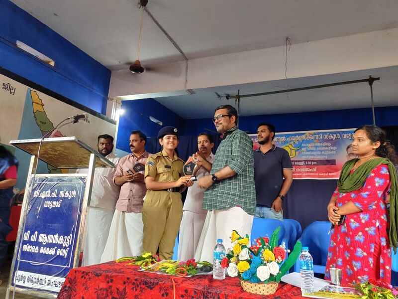 പ്രമാണം:20002 nirav 20.jpg