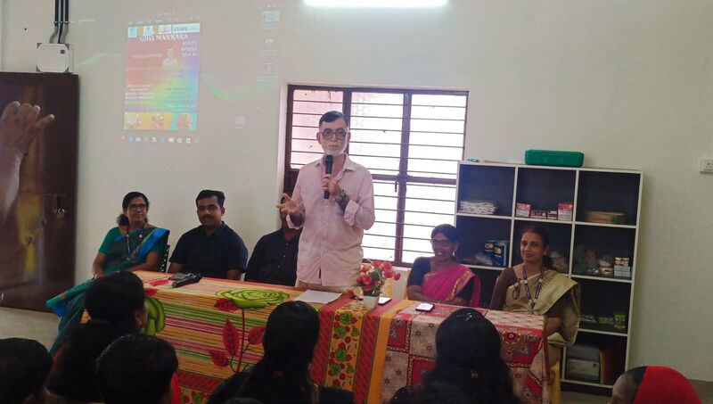 പ്രമാണം:21073 PKD Creativecorner1.jpg