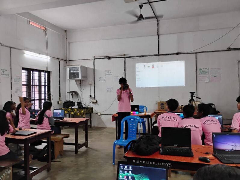 പ്രമാണം:25056 LK Camp 2024-27.jpeg