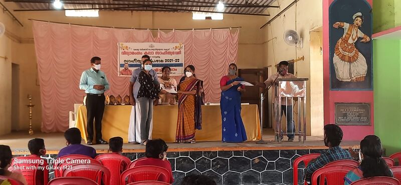 പ്രമാണം:35006 v4.jpg