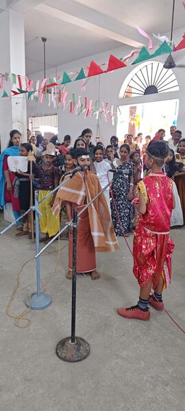 പ്രമാണം:35330 padanolsavam4.jpg