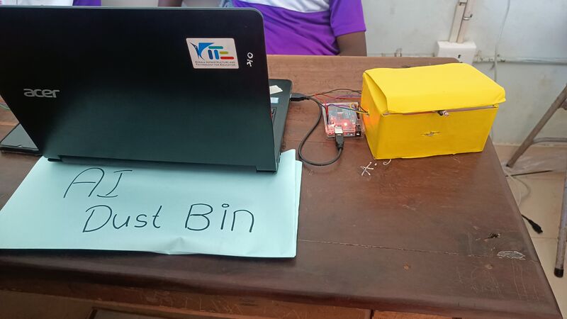 പ്രമാണം:36057 robo3.jpg