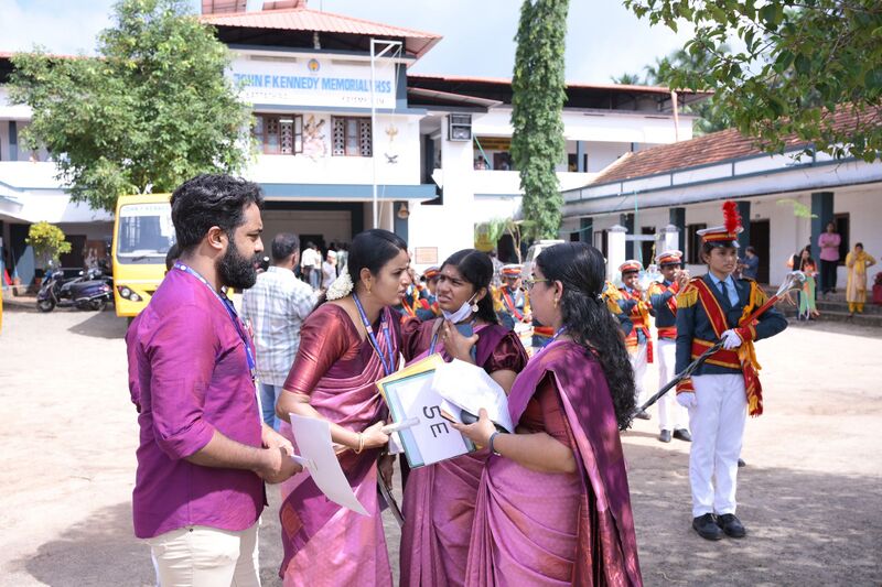 പ്രമാണം:36060 alp praveshanolsavam 11 n.jpg